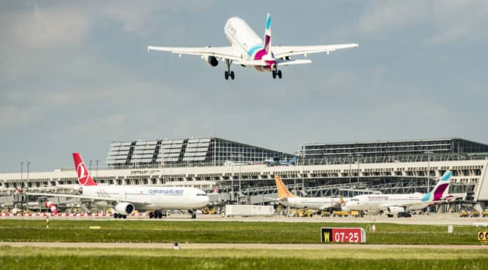 Flughafen Stuttgart erwartet mehr Fluggäste zu den Pfingstferien Flughafen Stuttgart