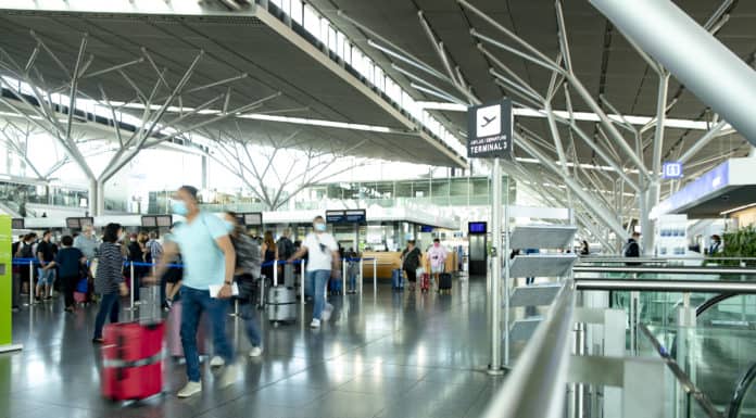 ver.di kündigt Streik auch am Flughafen Stuttgart an Flughafen Stuttgart Terminal 3