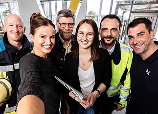 Mitarbeiter:innen am Flughafen-Campus