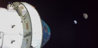 Artemis I: Orion blickt auf Erde und Mond