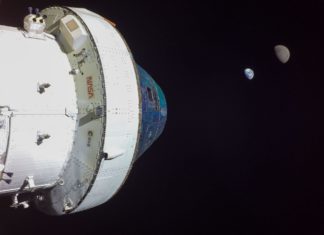 Artemis I: Orion blickt auf Erde und Mond