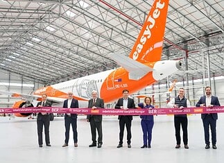 easyJet-Hangar am BER eröffnet