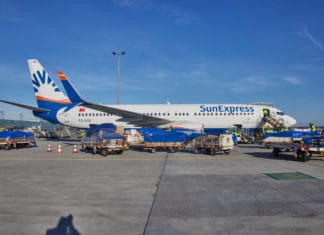 SunExpress Luftbrücke für Opfer des Erdbebens in der Türkei gestartet