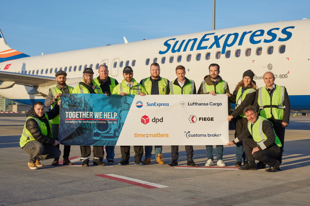 SunExpress Luftbrücke für Opfer des Erdbebens in der Türkei gestartet