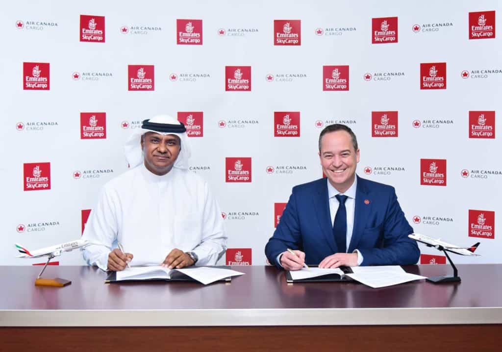 Nabil Sultan (Emirates DSVP Cargo) und Matthieu Casey (MD Commercial Air Canada Cargo)