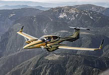 Radartaugliche Lackierung für Flugzeuge und Hubschrauber in Metallic-Optik Diamond DA42 Twin Star