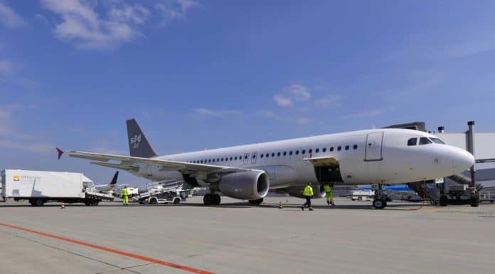 Rundflug im Sundair Airbus A320 am Flughafen Dresden buchbar Sundair Airbus A320 am Flughafen Dresden