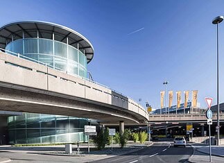 Hannover Airport hosts a German Red Cross blood drive. Getting to Hannover Airport