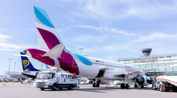 Low-Cost-Flüge ab Deutschland: Billigflieger nicht mehr so billig Low-Cost-Flieger am Flughafen Köln-Bonn