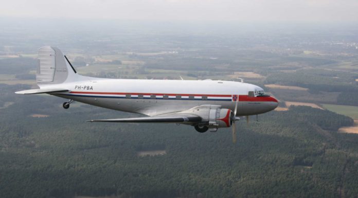 Rundflüge mit der DC-3 Royal Dakota am Flughafen Paderborn/Lippstadt DC-3 Royal Dakota
