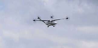 Der HyBird Versuchtsträger auf seinem ersten Flug