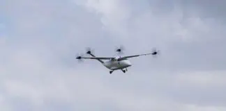 Der HyBird Versuchtsträger auf seinem ersten Flug
