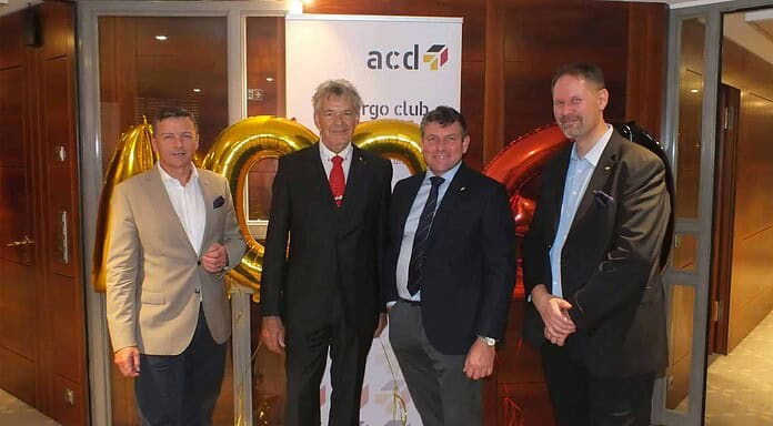 aircargo club deutschland feiert 60. Geburtstag Ingo Richter, Vizepräsident des acd, Christopher Stoller, Präsident des acd, sowie Thorsten Hecker, Vorstand Finanzen beim acd.