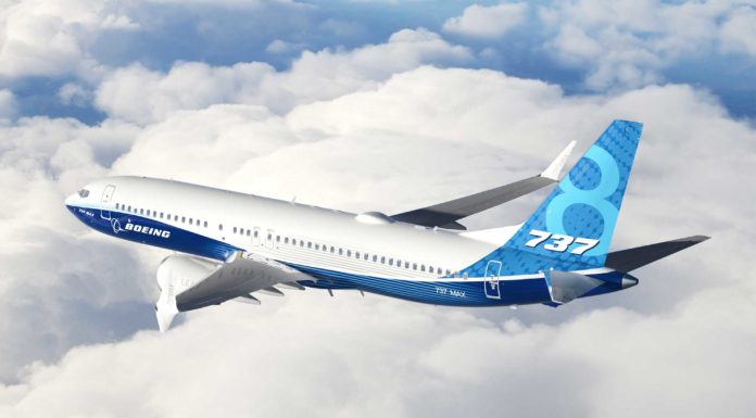 Lufthansa Group kauft bis zu 100 Boeing 737 MAX-Flugzeuge Boeing 737-8 MAX im Flug