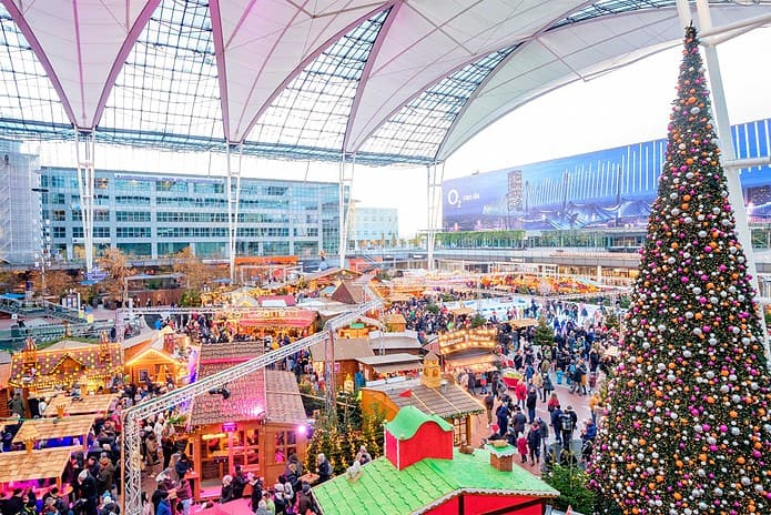 Weihnachtsmarkt und Wintermarkt am Flughafen München