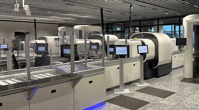 Flughafen Frankfurt modernisiert Sicherheitskontrollen mit CT-Technik Modernisierung der Sicherheitskontrollen am Flughafen Frankfurt
