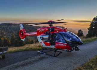 DRF-Rettungshubschrauber Christoph 54 landet auf dem Feldberg (Baden-Württemberg)