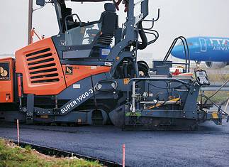 Test road with sustainable cashew-based asphalt