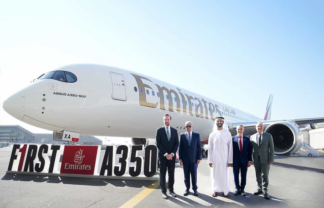 V.l.n.r.: Oliver Christian, HM Handelsbeauftragter Naher Osten und Pakistan & Generalkonsul in Dubai und den nördlichen Emiraten; Sir Tim Clark, Präsident Emirates Airline; Seine Exzellenz Abdulla Bin Touq Al Marri, Wirtschaftsminister VAE; Omar Ali Adib, SVP Kunden Naher Osten und Afrika Rolls Royce; Philippe Mhun, Geschäftsführender Vizepräsident Programme & Services Airbus.