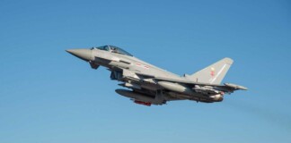 Eurofighter Typhoon, Teil der Test- und Evaluierungsflotte bei BAE Systems in Warton, Großbritannien, nimmt an einem Live-Schießversuch mit SPEAR-Raketen in Vidsel, Schweden, teil.