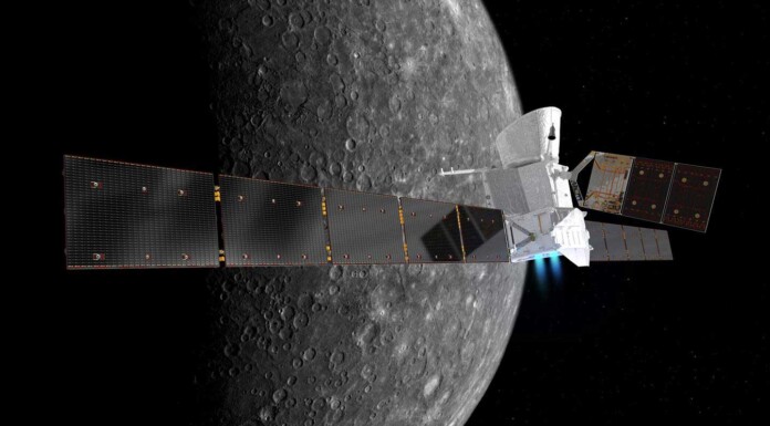 MERTIS eröffnet neue Einblicke in Merkur Künstlerische Darstellung des BepiColombo Merkurorbiters vor Merkur