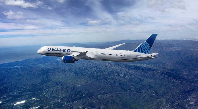 United Airlines is heading for a passenger record on the holidays United Airlines B787 Dreamliner