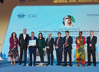 ICAO TPP Member Recognition Ceremony: Laura Camastra, Chief, Training – ICAO (first left), Alexander Hoemer, SVP – Airport Academy, Juan Carlos Salazar, Secretary General – ICAO, Fabiola Pfauser, VP Product Management – Airport Academy.