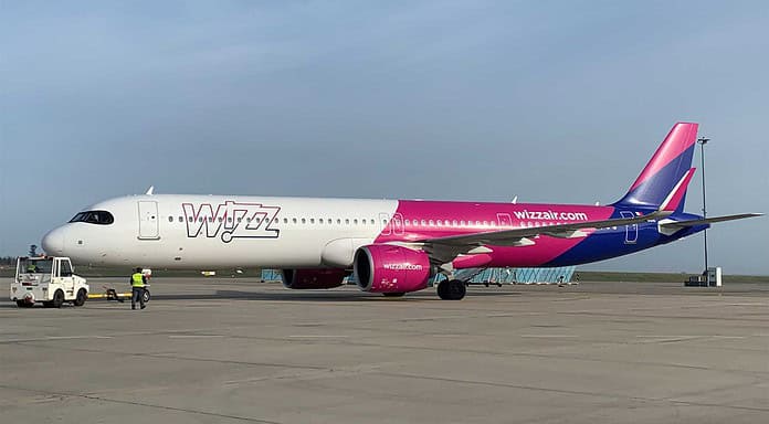 Wizz Air: New flights to Bucharest and Sibiu from Hahn Airport A Wizz Air plane at Hahn Airport
