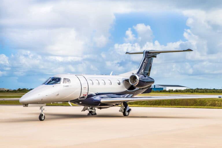 Embraer Phenom 300 EASC Across