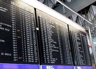 Flughafen Anzeigetafel