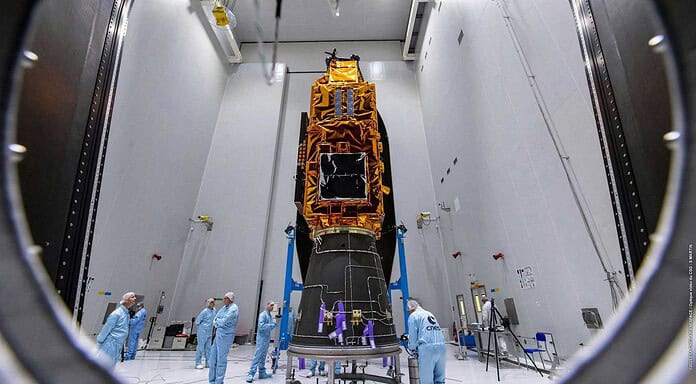 ESA-Mission: Erfolgreicher Start des Waldsatelliten Biomass Montage von Biomass in die Vega-C in Kourou