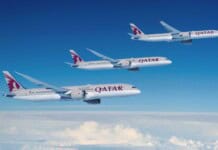Boeing-QTR-Großraumflugzeuge im Flug