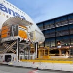 Flugzeugabfertigung mit Elektrofahrzeugen