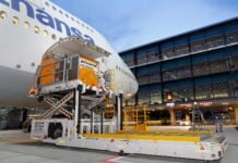 Aircraft handling with electric vehicles