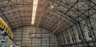 Zeppelin AIS support structure