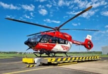 DRF-Rettungshubschrauber Christoph 80 an der Station in Weiden.