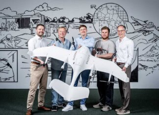 Founding members Tom Plümmer, Jonathan Hesselbarth, Ansgar Kadura and Co-CEO and Chief Product Officer Dr. Bernhard Klumpp, Chief Financial Officer Tobias Jordan