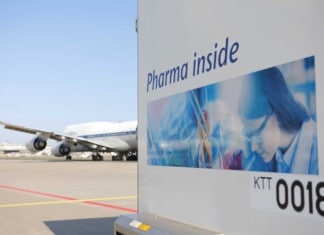 Thermotransporter auf dem Vorfeld