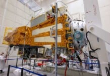 Satellit MetOp-SG-A1 mit dem METimage-Instrument im Reinraum bei Airbus