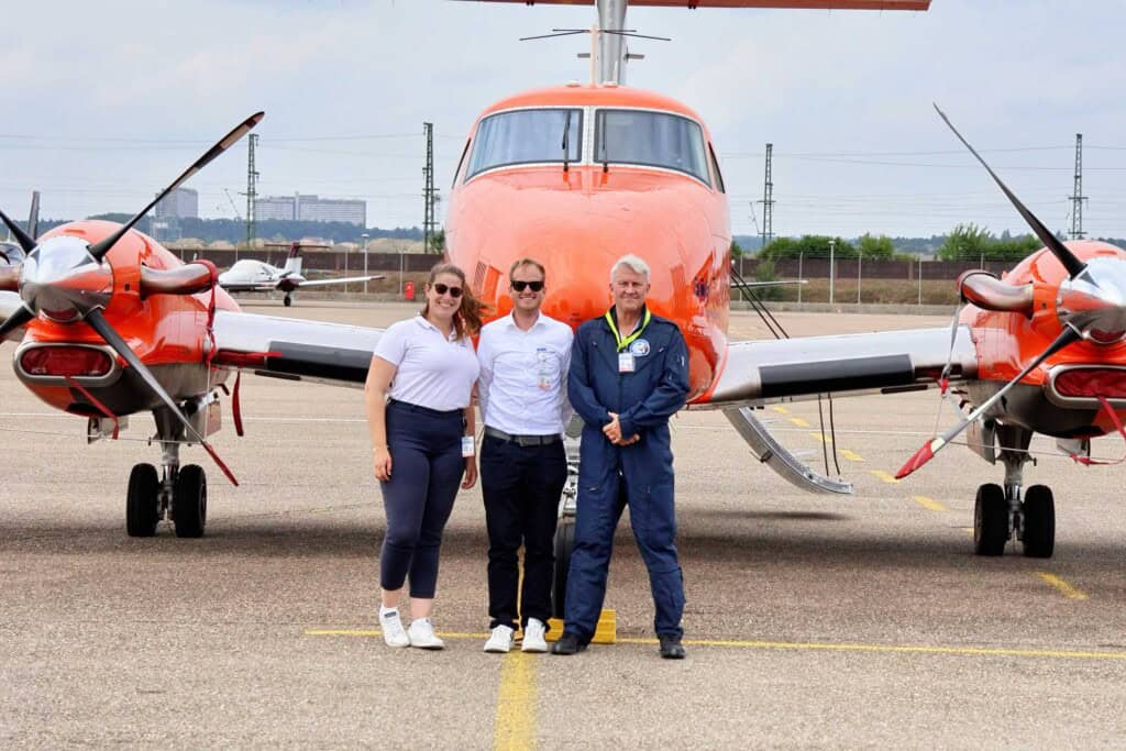 V.l.n.r.: Louisa Wengenroth (Copilotin), Lucas Schwarz (Ingenieur für Luft- und Raumfahrttechnik), Thomas Wede (Pilot)