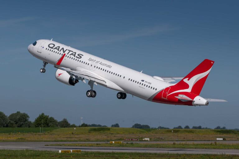 Start des ersten A321XLR für Qantas von Airbus Hamburg