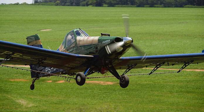 Agrarflugzeuge: Embraer Ipanema – Innovation und Nachhaltigkeit im Fokus Embraer Ipanema 203 Etanol 20 Jahre