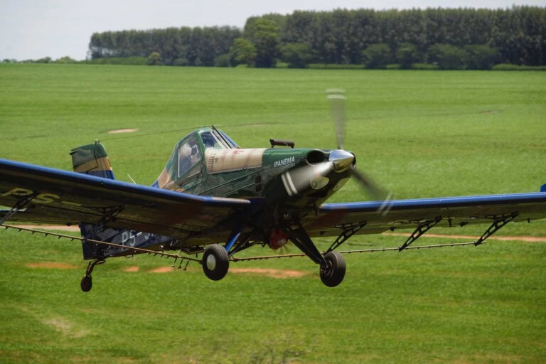 Embraer Ipanema 203 Etanol 20 Jahre