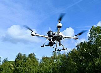 Automatisierte Drohne liefert Live-Bilder vom Einsatzort