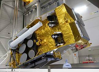 Europe’s communications satellite SpainSat NG-II launched for Spain Airbus SpainSat NG-II Packing