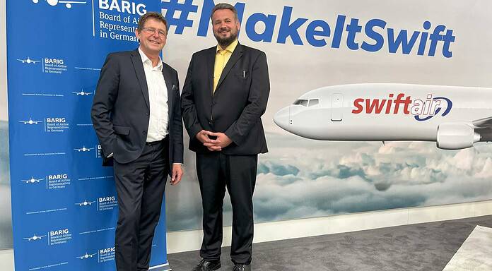 Impulse für die Luftfrachtbranche: Swiftair ist neues Mitglied der BARIG Air Cargo Community Michael Hoppe, BARIG (l)_Marcel Fleck, Swiftair (r)