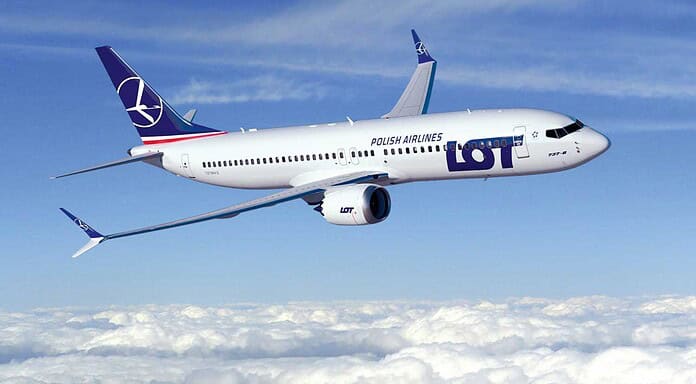 LOT Polish Airlines bringt neue Flugverbindung nach Bologna LOT Polish Airlines Boeing 737 MAX 8