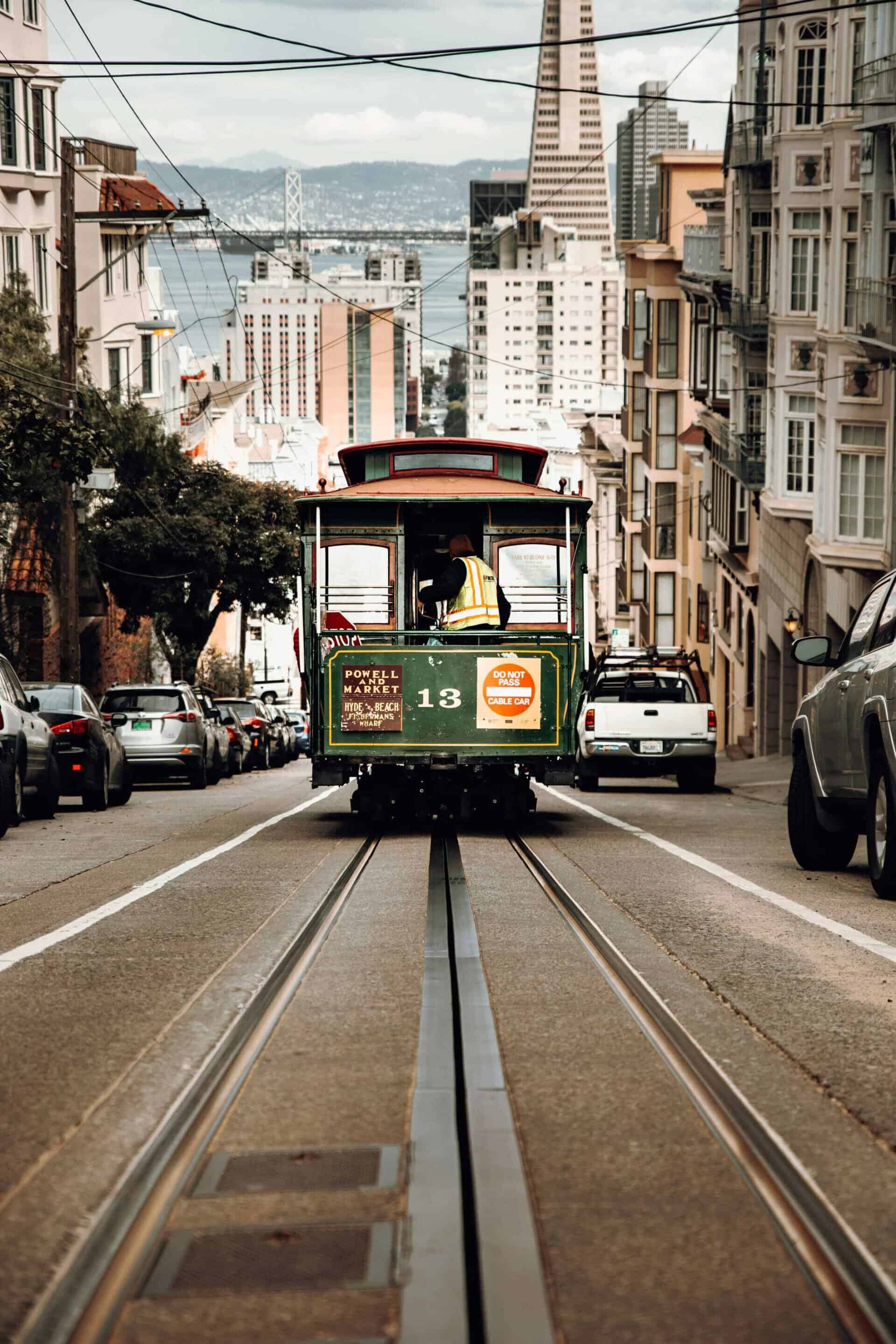 LOT Polish Airlines expands flight offerings to San Francisco