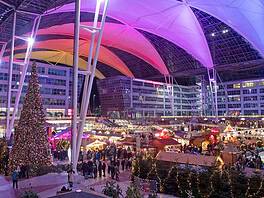 Munich Airport: Christmas market at the Munich Airport Center (MAC) Christmas market and winter market at the Munich Airport Center (MAC)