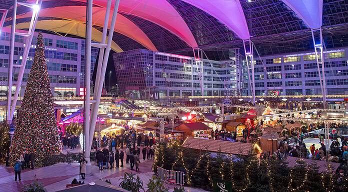 Munich Airport: Christmas market at the Munich Airport Center (MAC) Christmas market and winter market at the Munich Airport Center (MAC)